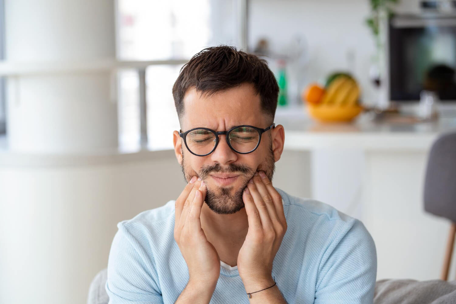 Dor e inflamação no maxilar: o que pode ser e como tratar?